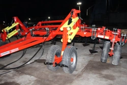 Chizel plough "Chizelmaster-6600"