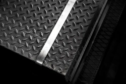 Hot-rolled unalloyed flat rolled products in sheets, width 600 mm and more, with relief pattern (corrugated sheet)