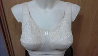 Bra for fixation of breast exoprosthesis LF-84k