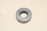 Deep groove thrust ball bearing in casing108905.P6Q6