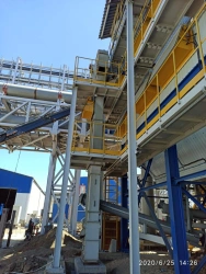 Chain elevators