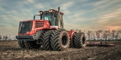 Agricultural tractor KirovetsK-743 "Premium"