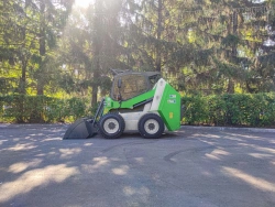 Electric mini loader UKME-1200
