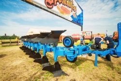 Semi-mounted reversible plough PERESVET PPO-8-35 and its modifications: RZZ.82.00.000; RZZ.82.00.000-01; RZZ.82.00.000-02; RZZ.8