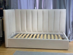 Double bed model "Aquarelle"