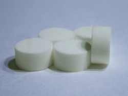 Gadolinium (III) oxide for vacuum deposition
