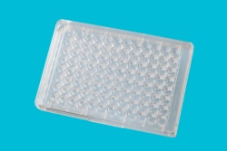 Single-use 96-well polymeric immunological plate, flat-bottomed, sterile (without lid). Item No.: M-011 type p