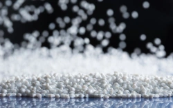High viscosity polyethylene terephthalate (granulate)