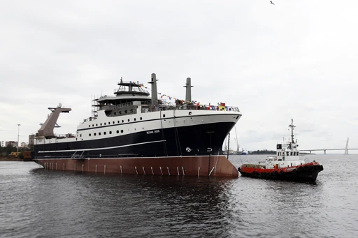 Large Freezing Fishing Trawler BMT