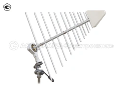 P6-122M2 ultra wideband measuring logoperiodic antenna 300 MHz - 6 GHz