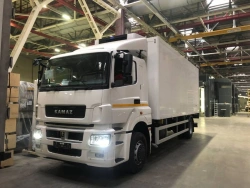 Refrigerator truck with or without hydroboard (hydraulic lift)