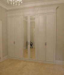 Built-in cupboard