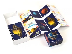 Folding cubes with story pictures COSMOS