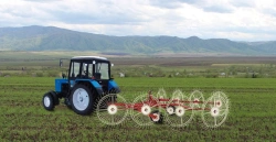 Tractor mounted rake GVV-6,0