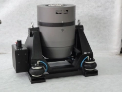 Vibrating electrodynamic test rig Vibrotron VS252