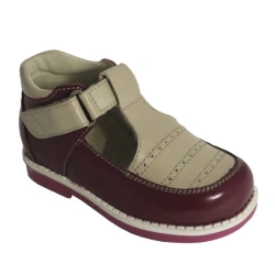 Orthopaedic footwear with complex preserved limb and prosthetic footwear without insulated lining (pair): small children's shoes