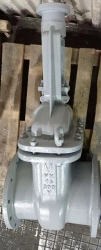 Steel wedge gate valve with sliding spindle under drive RN 1,6 MPa DN 300