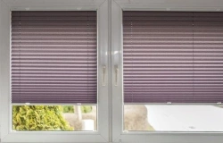 Customised plissé curtains