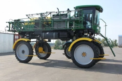 Self-propelled sprayer OS-3000M