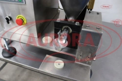 Semi-automatic dosing machine mod. MD-500