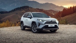 Passenger car "Toyota RAV4"