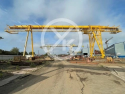 Electric gantry cranes with load capacity up to 100 tonnes