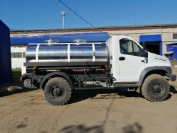 Tank truck for transporting food liquids, including milk type 2790G, modification 2790G-09 on the base of GAZ chassis, type C4 m