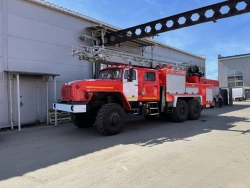 43449C fire tanker truck with ladder ACL 2,5...3,0-40, -40/4, -50-50/4 (17...30) (4320), type 4344-05, modifications 4