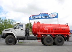 Oil and gas condensate collection machine AKN type 56702 of modification 567522 on chassis Ural 5557-72, 5557-74.