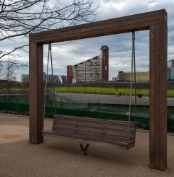 Swing bench