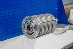 Reversible type synchronous electric machine VELMA-200 D/GDP