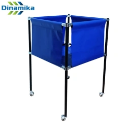 Wheeled trolley for balls