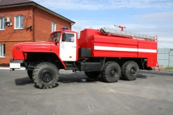 Foam extinguishing vehicle APT 8,0-70/4 type 4673A, modification 4673A3-00 on chassis Ural -5557-1151-60 (-62,-70,-72,-74)