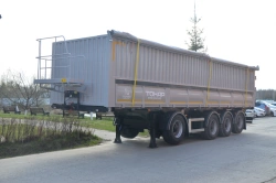 P/P tipper of Tonar 9598 model with axles of TONAR models 20883, 1342, 90422, 90422, 90431