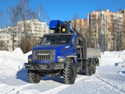 Special purpose vehicle with hydraulic loading crane of KMA type on the basis of URAL 4320 and its modifications U0K02N-4Z150