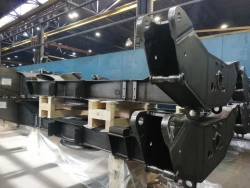 6085673- Lower frame of Cat M3024 MH hydraulic excavator manipulator