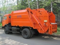Rear-loading rubbish truck KO-456-12 (based on KAMAZ chassis: 43255-G5)
