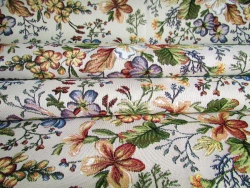 Ready-made decorative decorative mottled jacquard fabrics of polyester yarns
