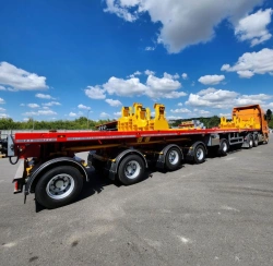 Semi-trailer MANAC 5V0F4H with tyres KAMA NF 202 285/70R19,5 145/143M or KAMA NR 201 285/70R19,5 145/143M, with wheel rims 167.