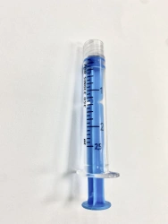 Single-use 3-piece sterile injection syringes in version 2A "Luer Lok" without needle