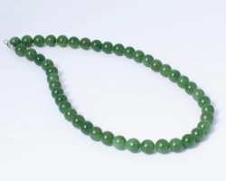 Beads d10 jade (3rd grade)