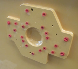 12450079 Threaded pad placement
