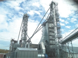Stationary shaft grain dryer model SP-100