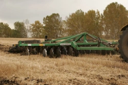 Agrodisk 6004 disc harrow