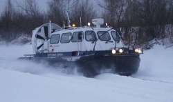 Small amphibious amphibious hovercraft of A8 project