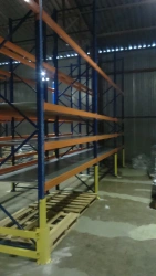 Girder C100 (T250) (with clips) (2700, Paint 2004 (orange))