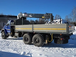 Special purpose vehicle with hydraulic loading crane of KMA type on the basis of URAL 4320 and its modifications U0K02N-UL