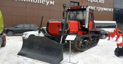 Tractor crawler tractor TLS-5 "Barnaulets"