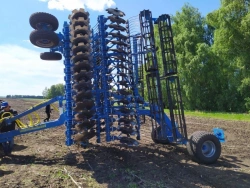 AGL-7 disc harrow