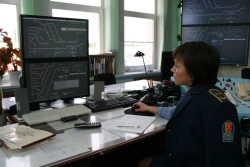 Microprocessor-based centralisation on the basis of microcomputers and programmable controllers (MPC-MPC)